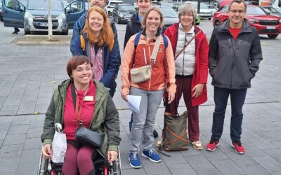 Azubis bestaunen Neuheiten auf der REHACARE